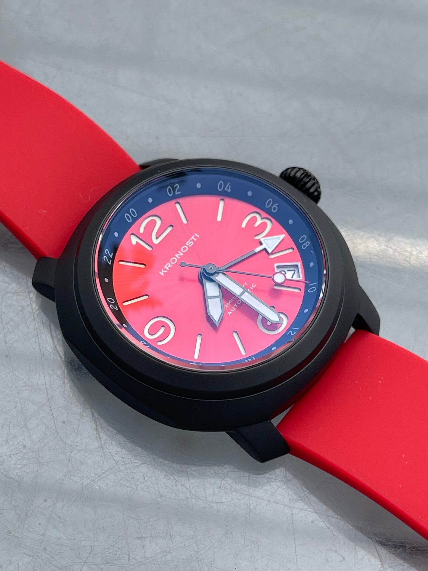 KRONOSTI Voyager Horizon – GMT Black Titanium