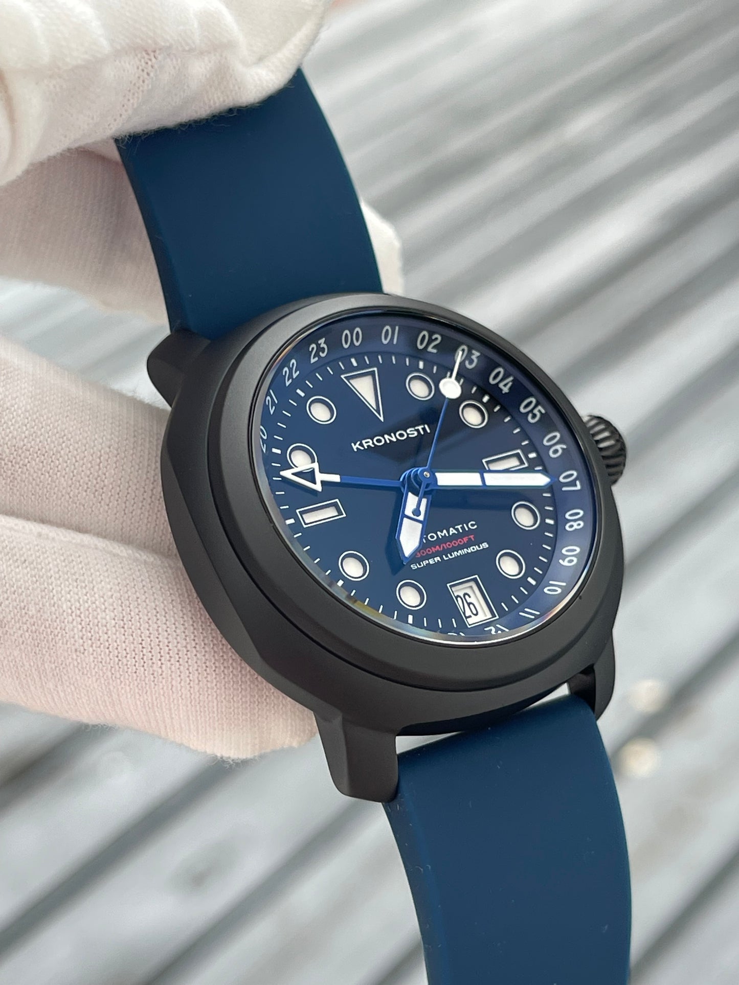 KRONOSTI Voyager Horizon – GMT Black Titanium