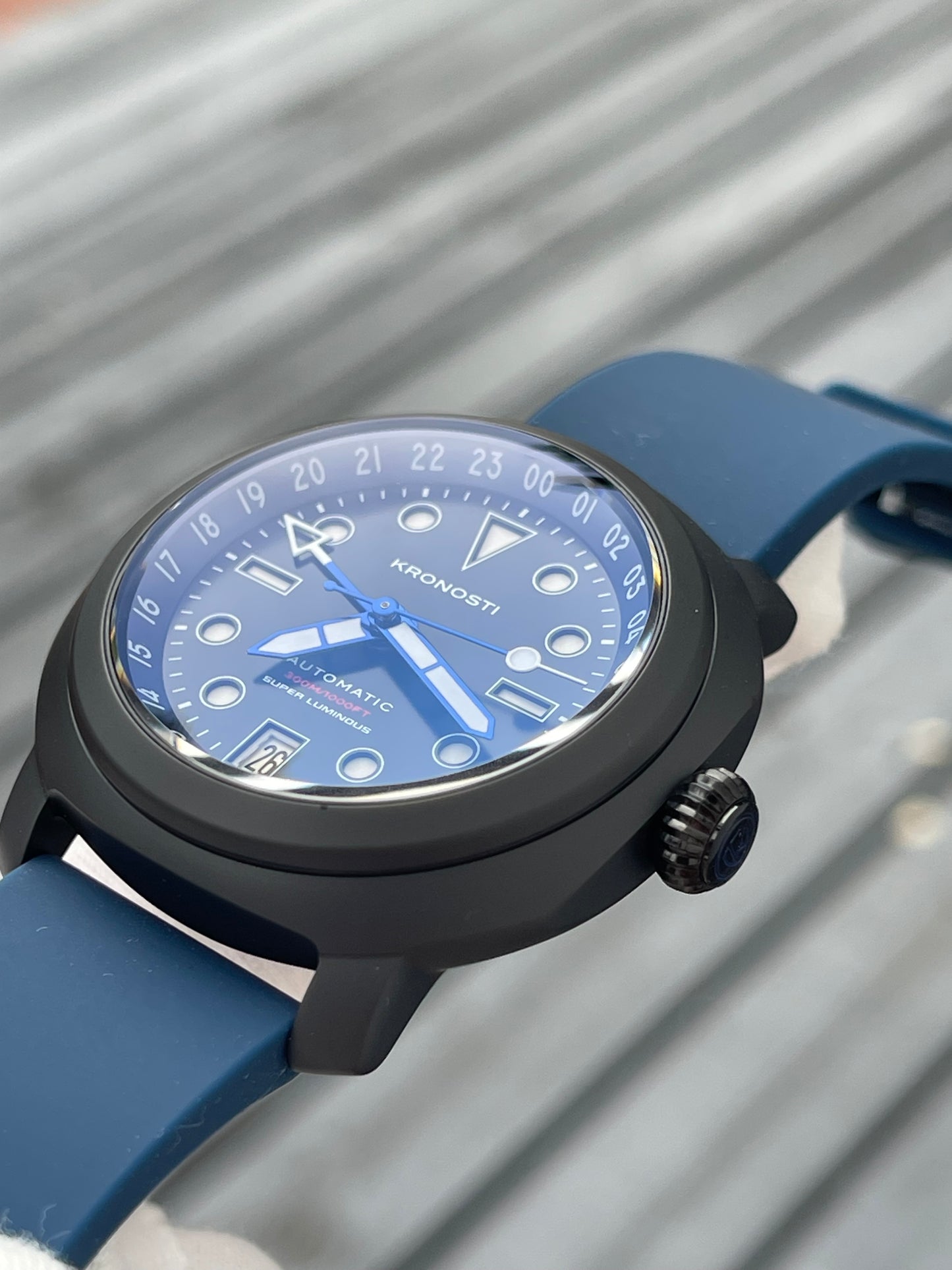 KRONOSTI Voyager Horizon – GMT Black Titanium