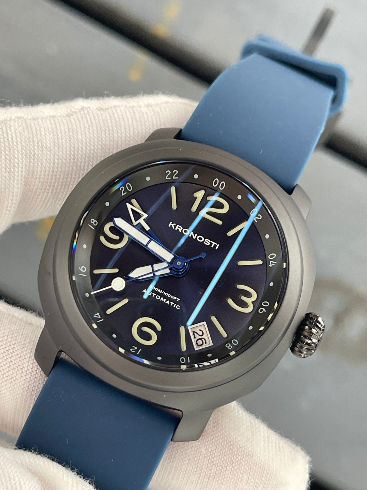 KRONOSTI Voyager Horizon – GMT Black Titanium