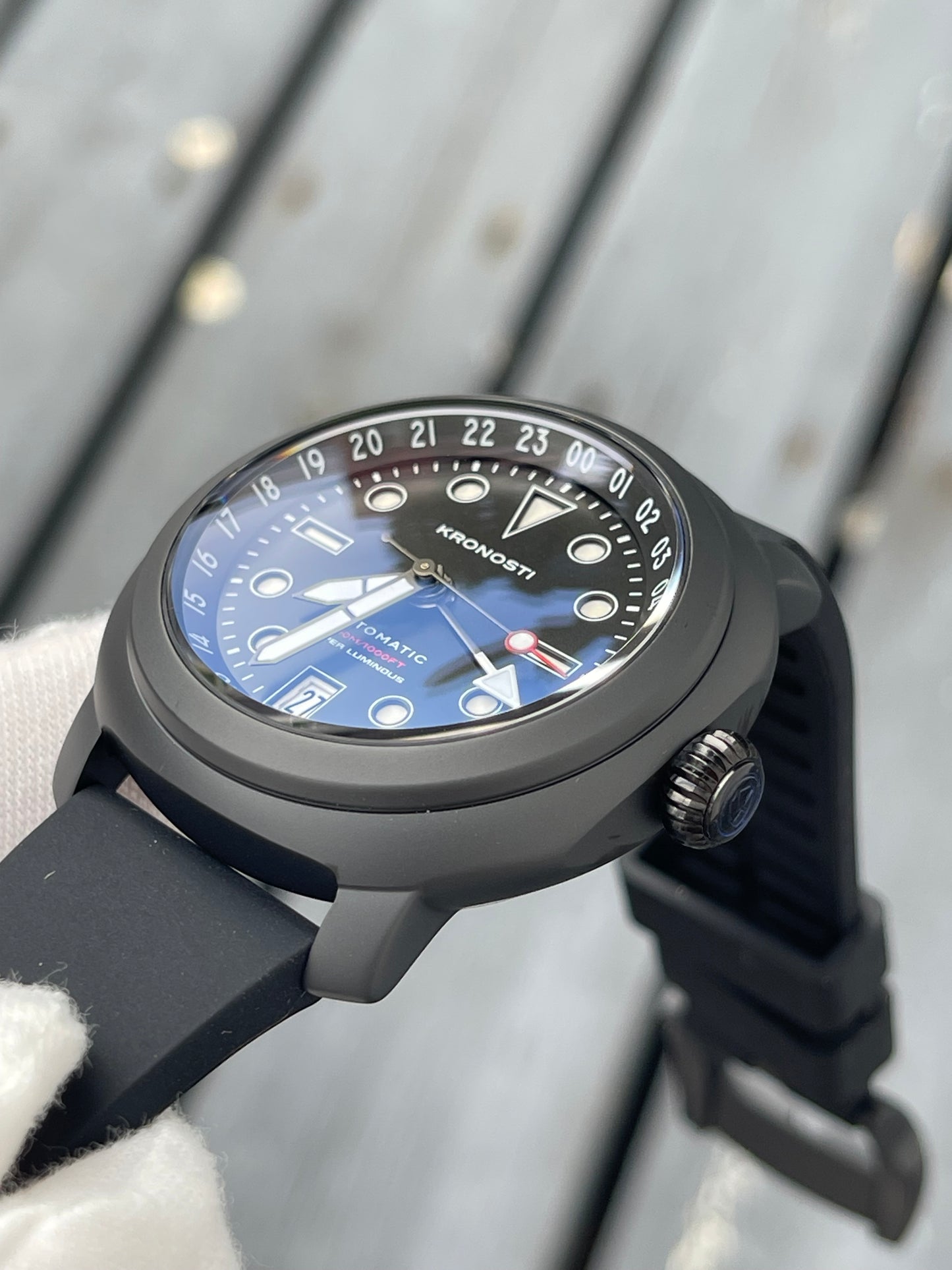 KRONOSTI Voyager Horizon – GMT Black Titanium