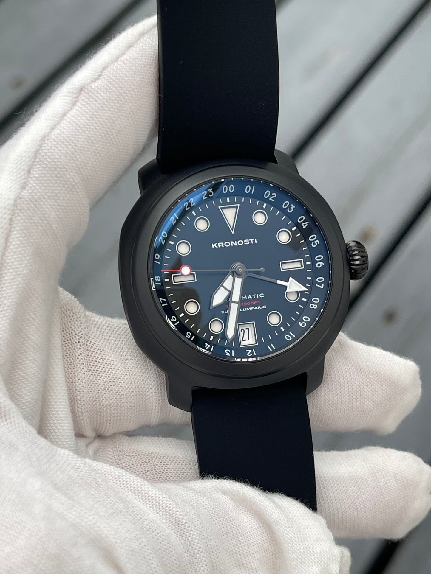 KRONOSTI Voyager Horizon – GMT Black Titanium