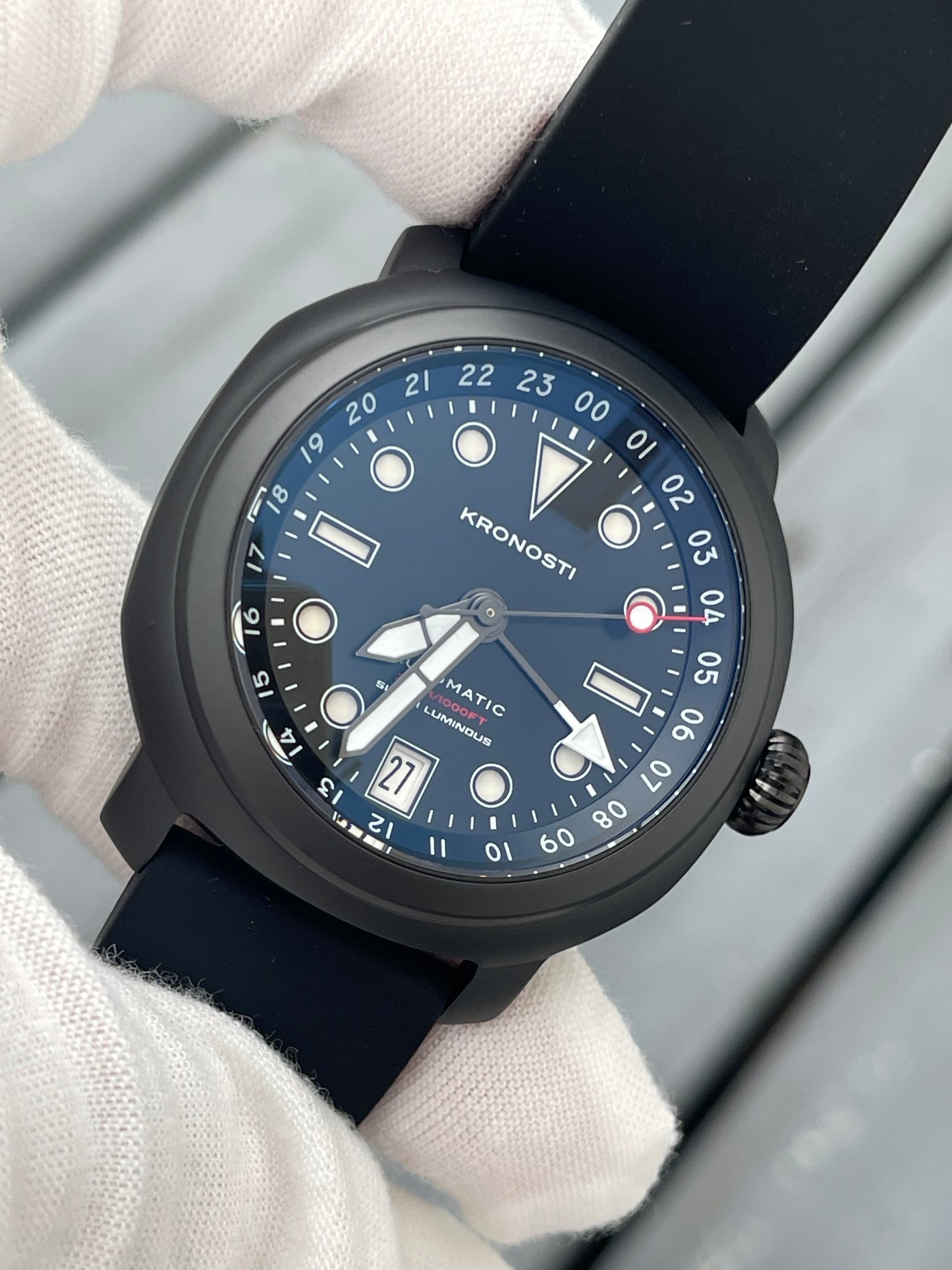 KRONOSTI Voyager Horizon – GMT Black Titanium