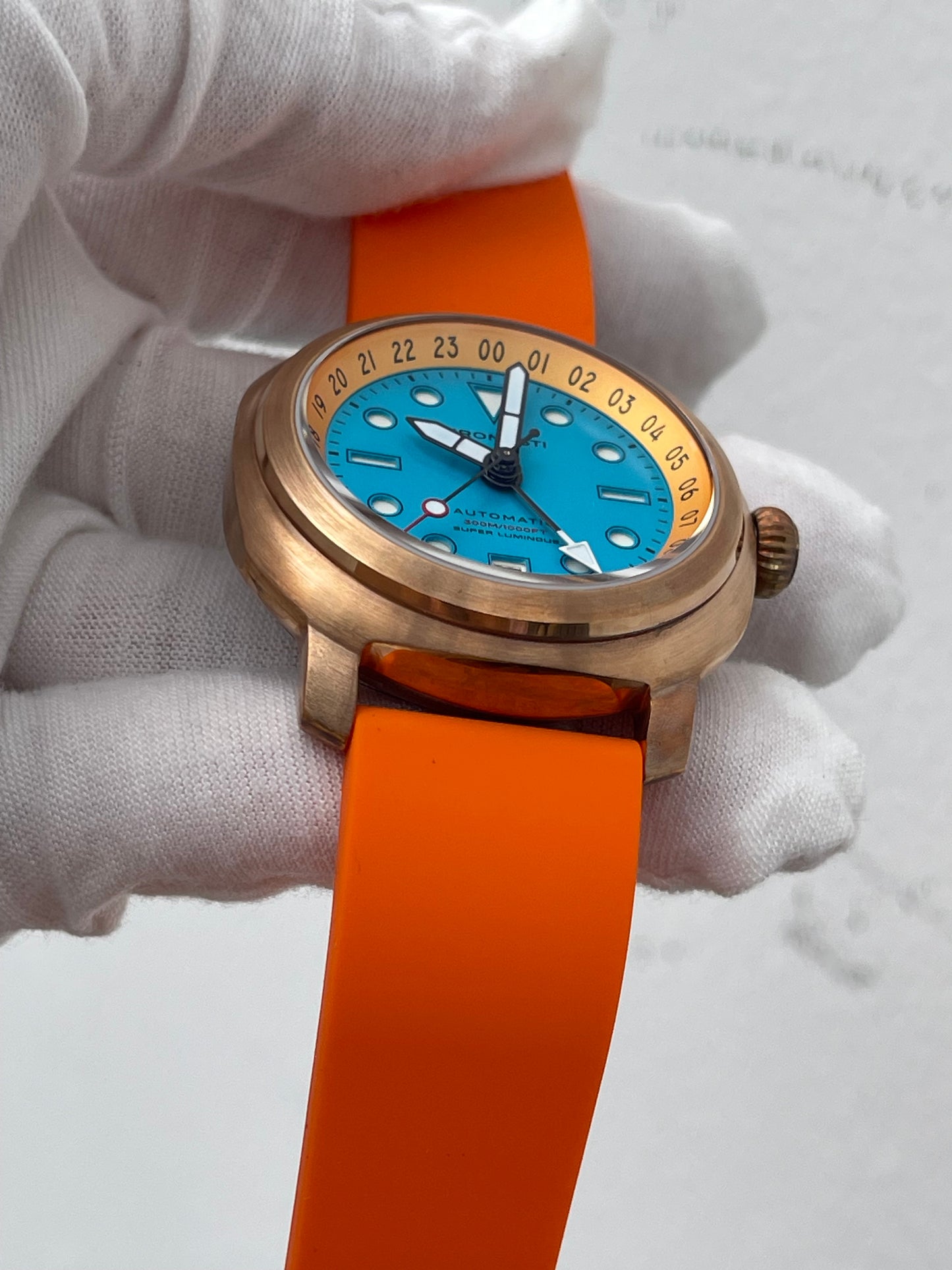 KRONOSTI Voyager Horizon – GMT Bronze