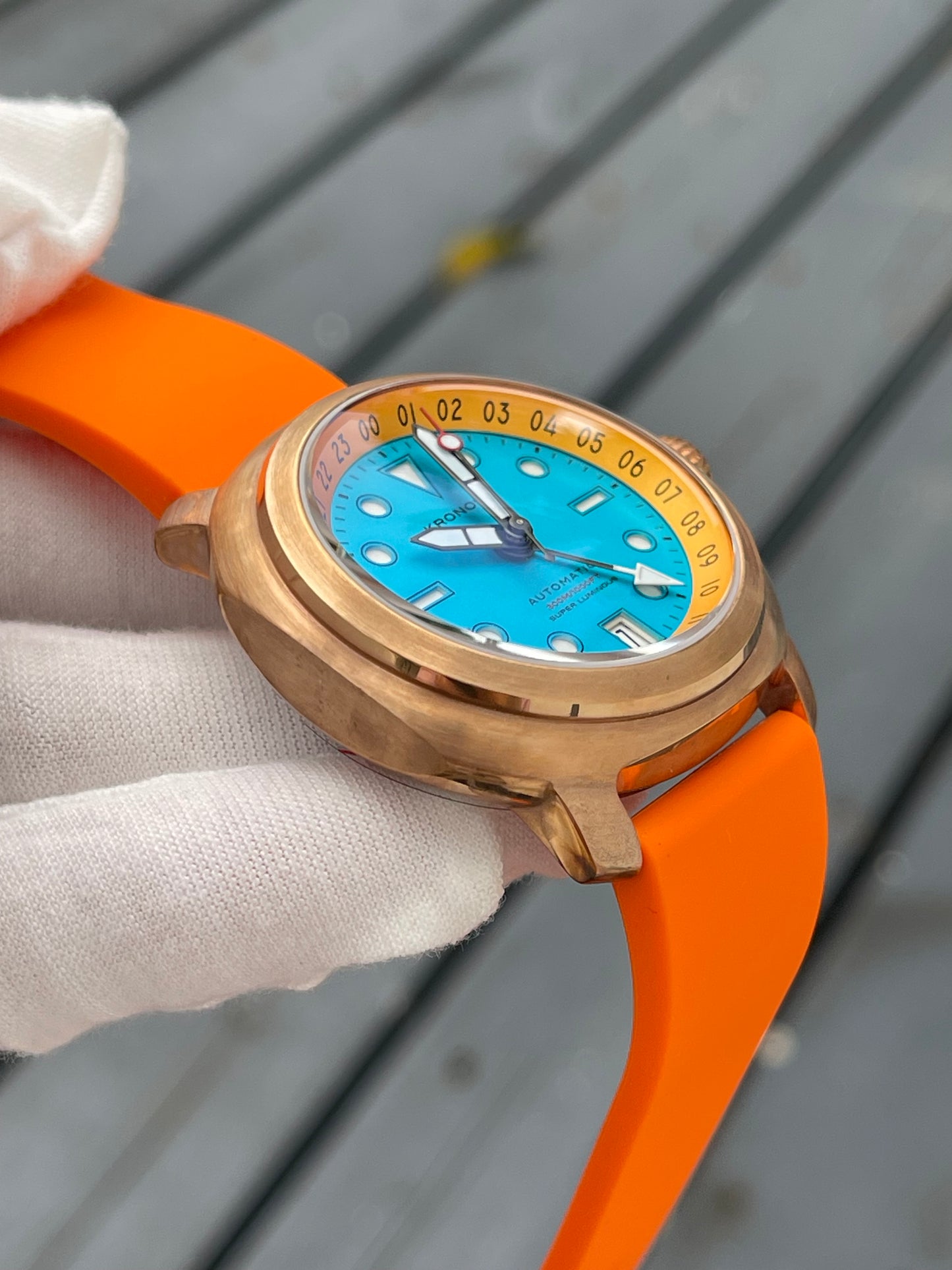 KRONOSTI Voyager Horizon – GMT Bronze