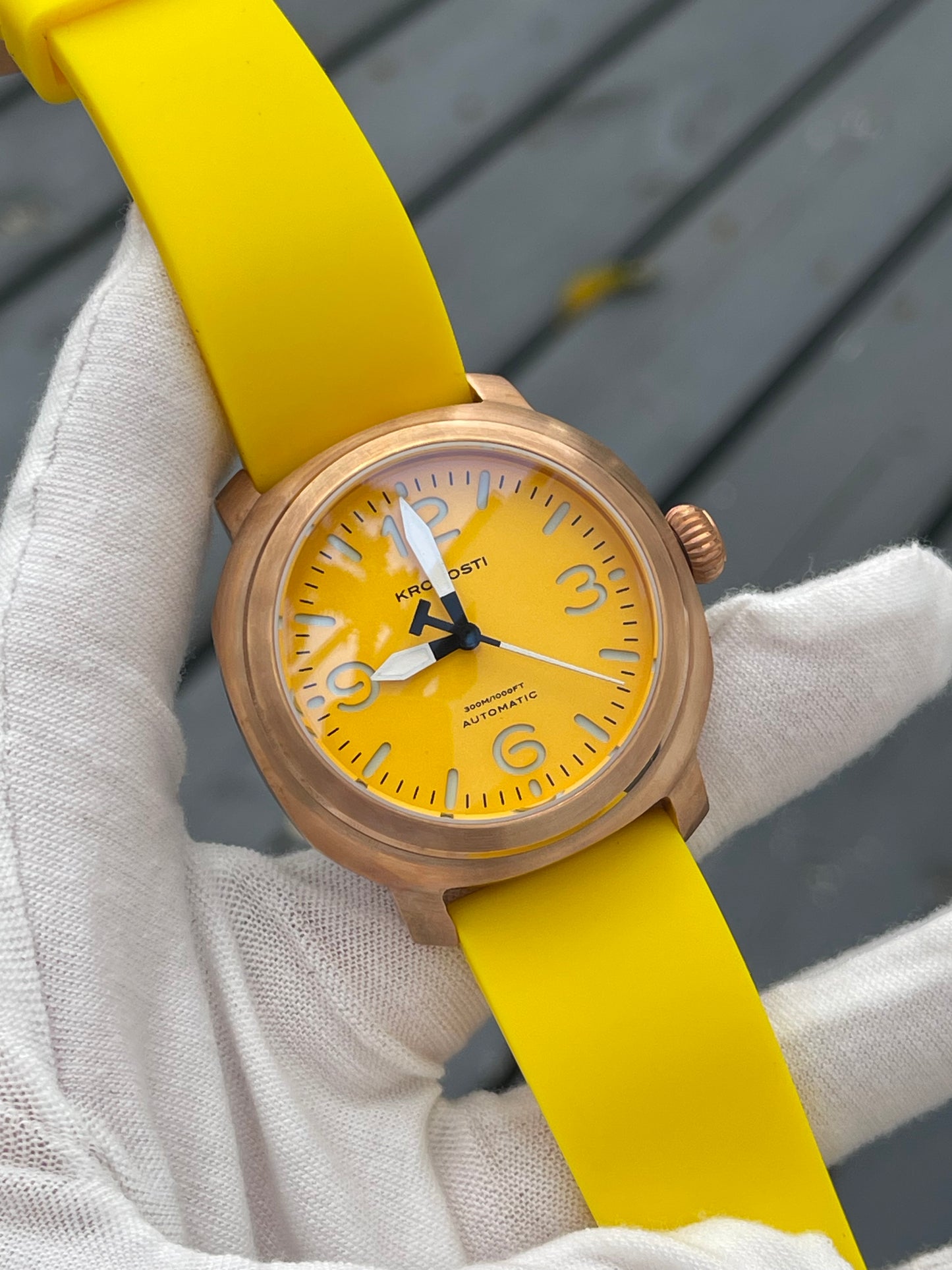 KRONOSTI Voyager Horizon – Three-Hand Bronze