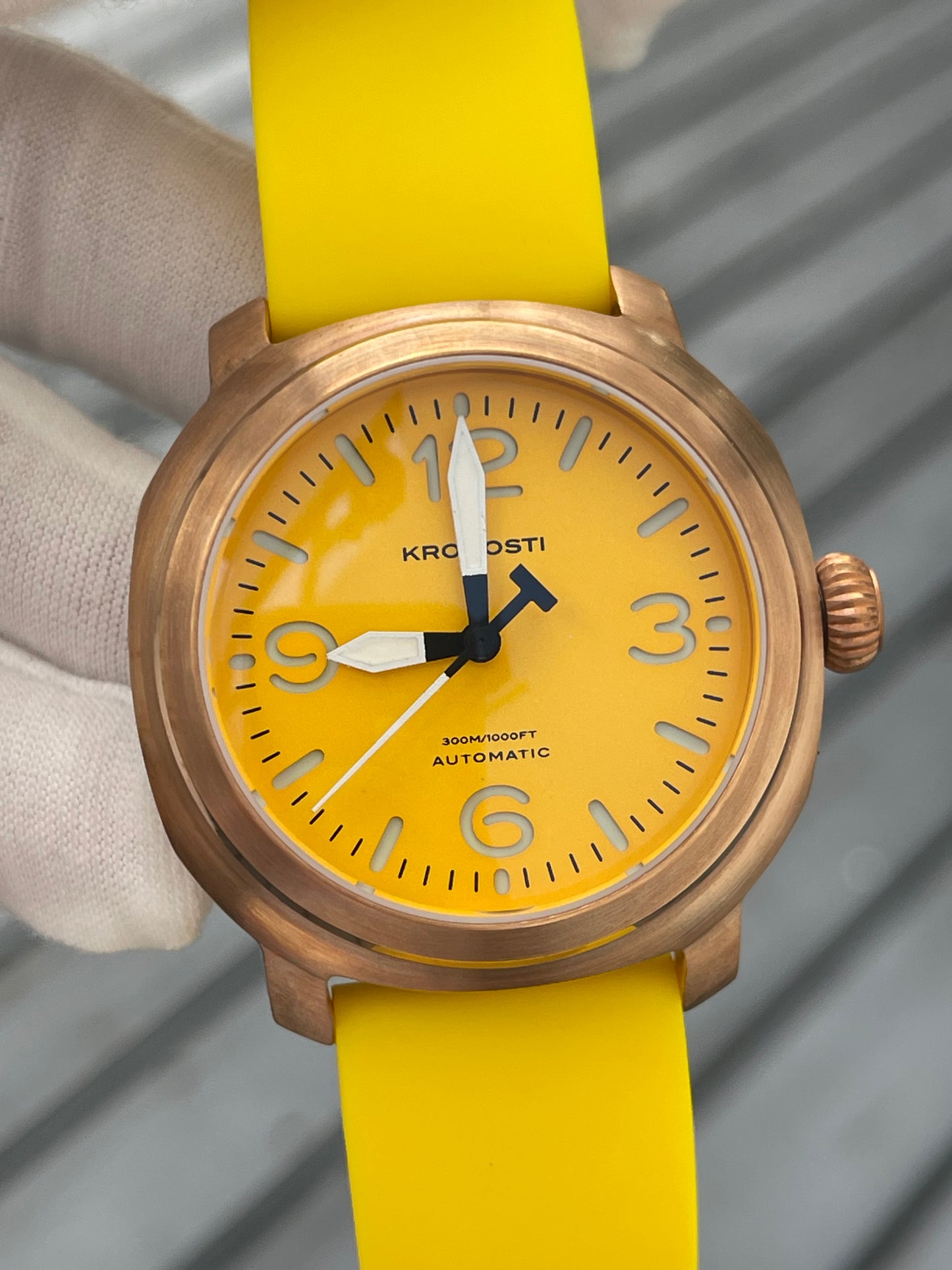 KRONOSTI Voyager Horizon – Three-Hand Bronze