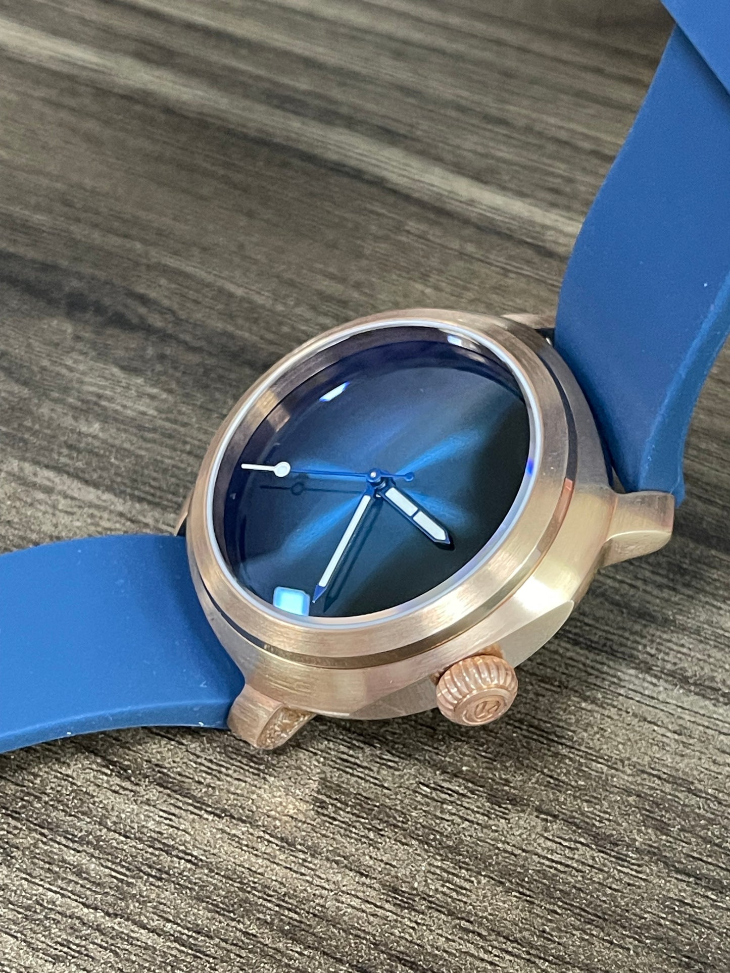 KRONOSTI Voyager Horizon – Three-Hand Bronze