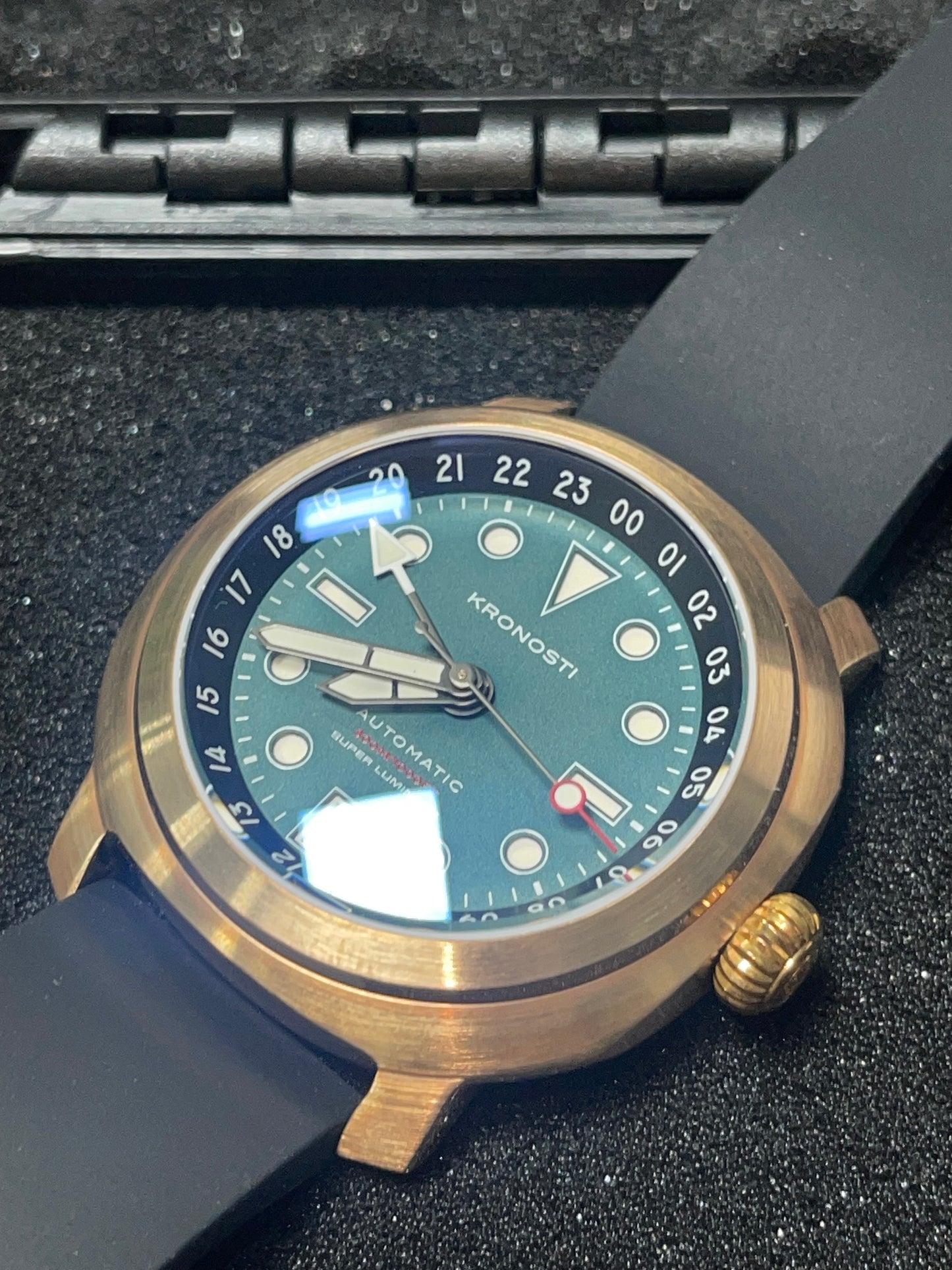 KRONOSTI Voyager Horizon – GMT Bronze