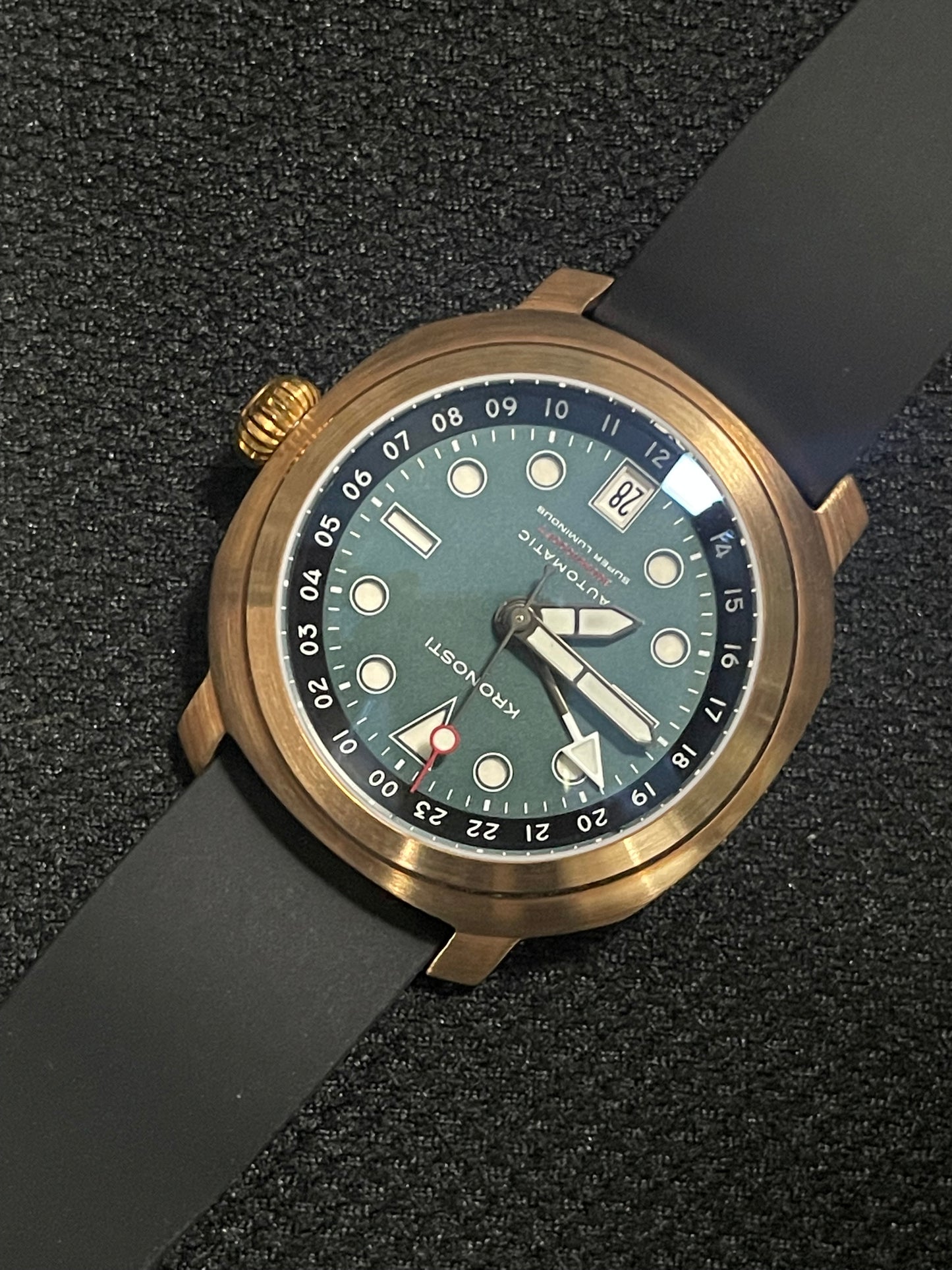KRONOSTI Voyager Horizon – GMT Bronze