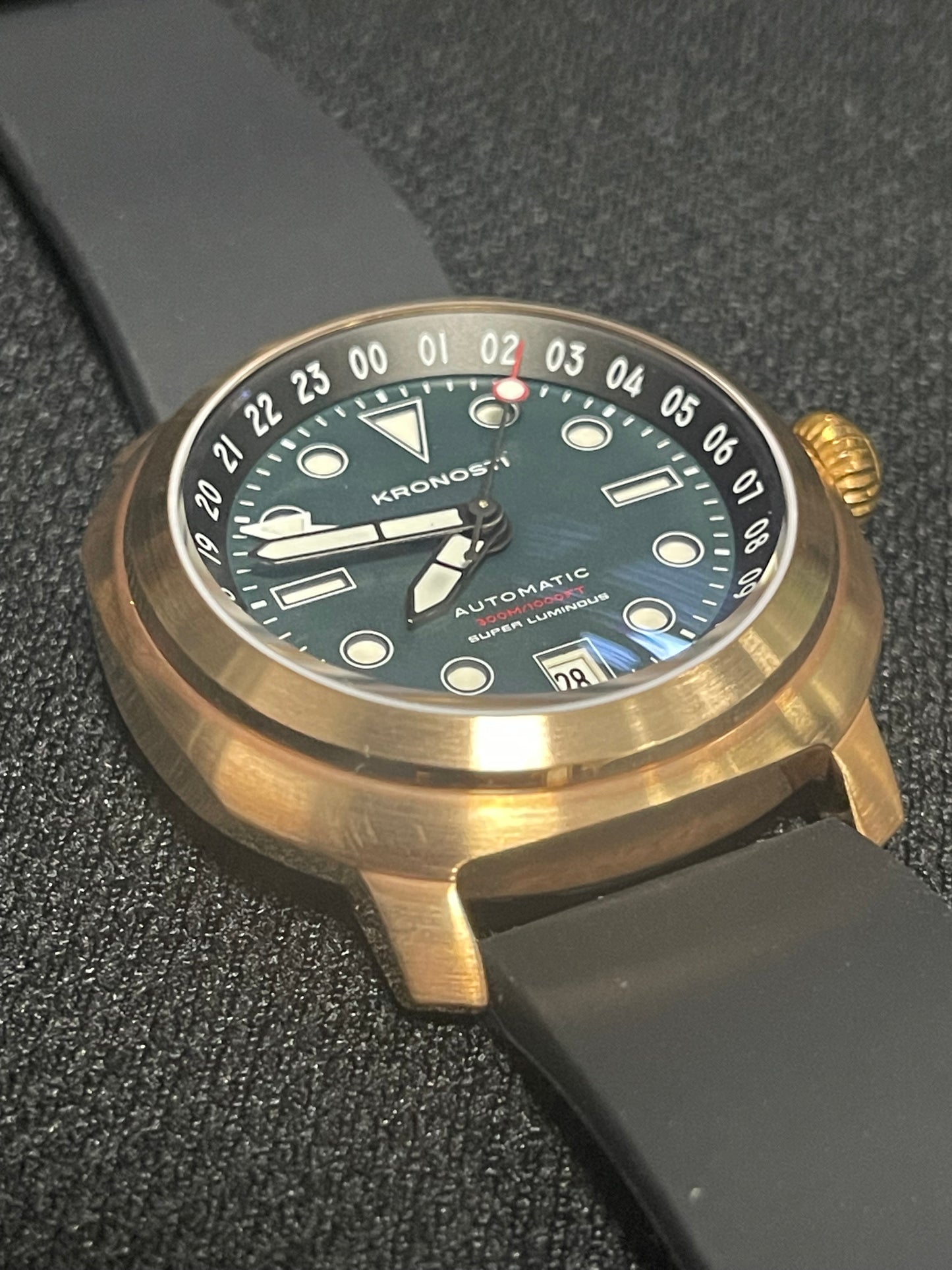 KRONOSTI Voyager Horizon – GMT Bronze