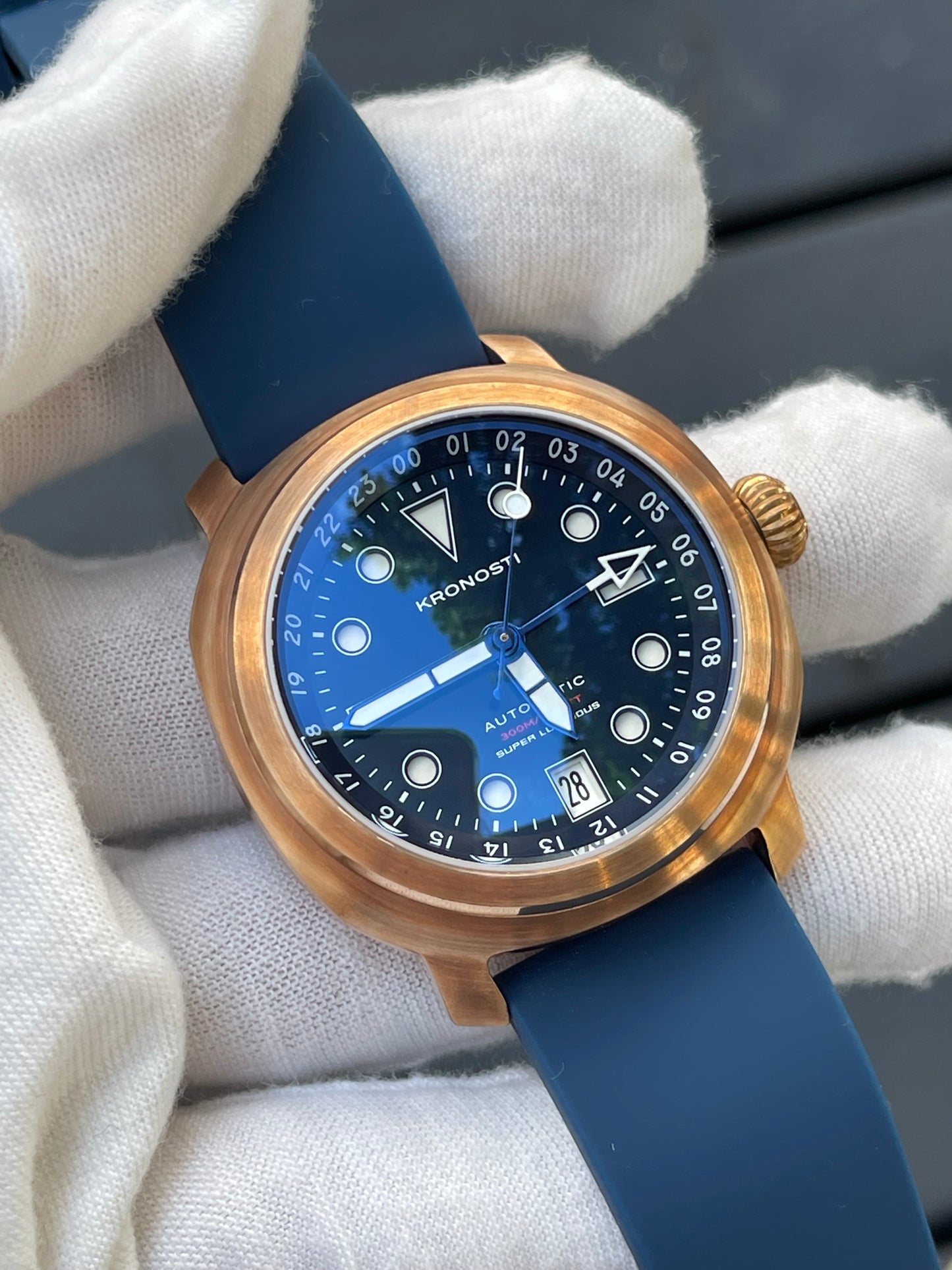 KRONOSTI Voyager Horizon – GMT Bronze