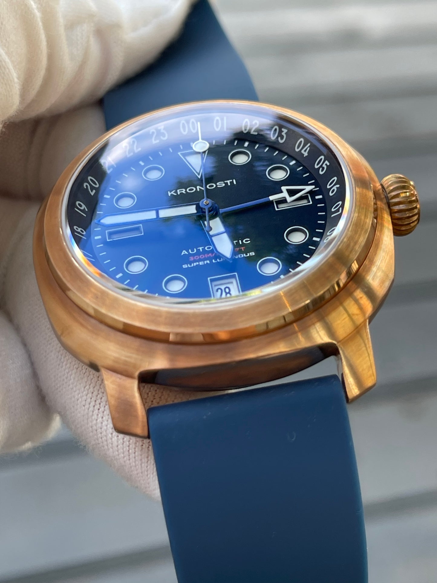 KRONOSTI Voyager Horizon – GMT Bronze