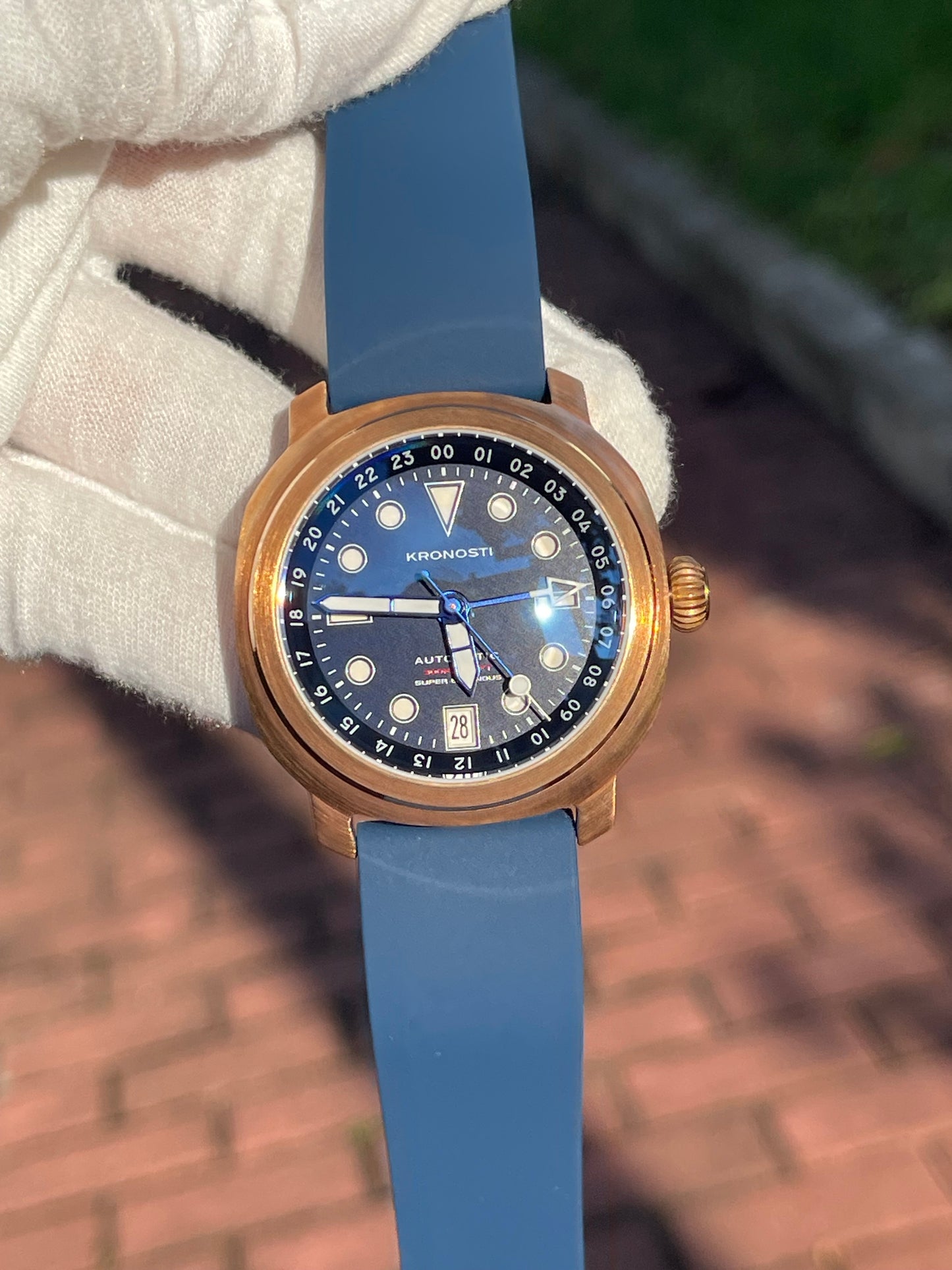 KRONOSTI Voyager Horizon – GMT Bronze