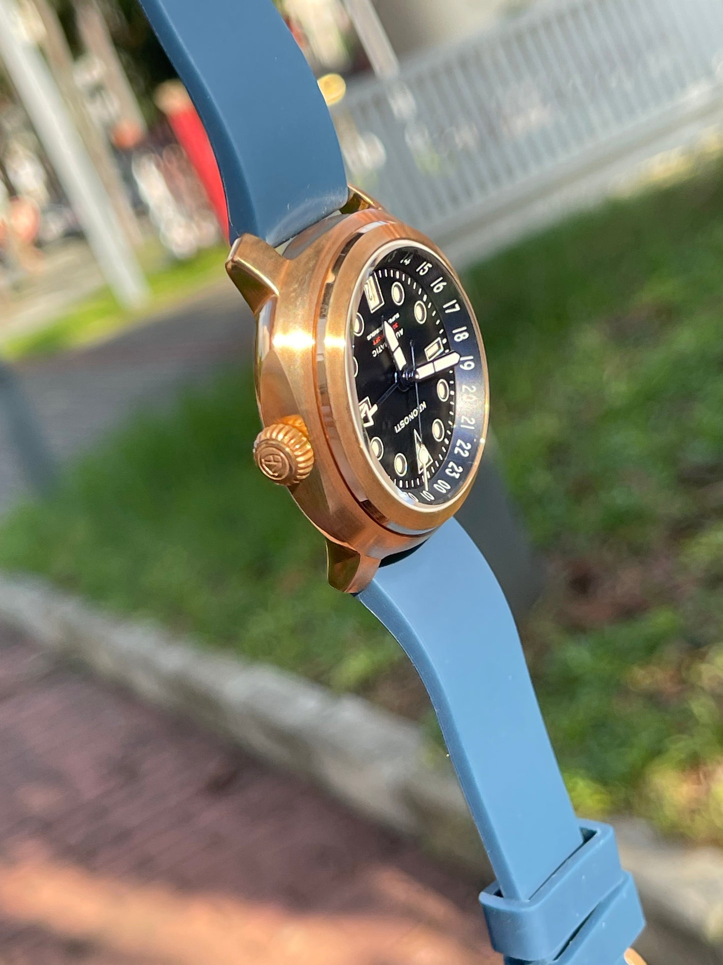 KRONOSTI Voyager Horizon – GMT Bronze