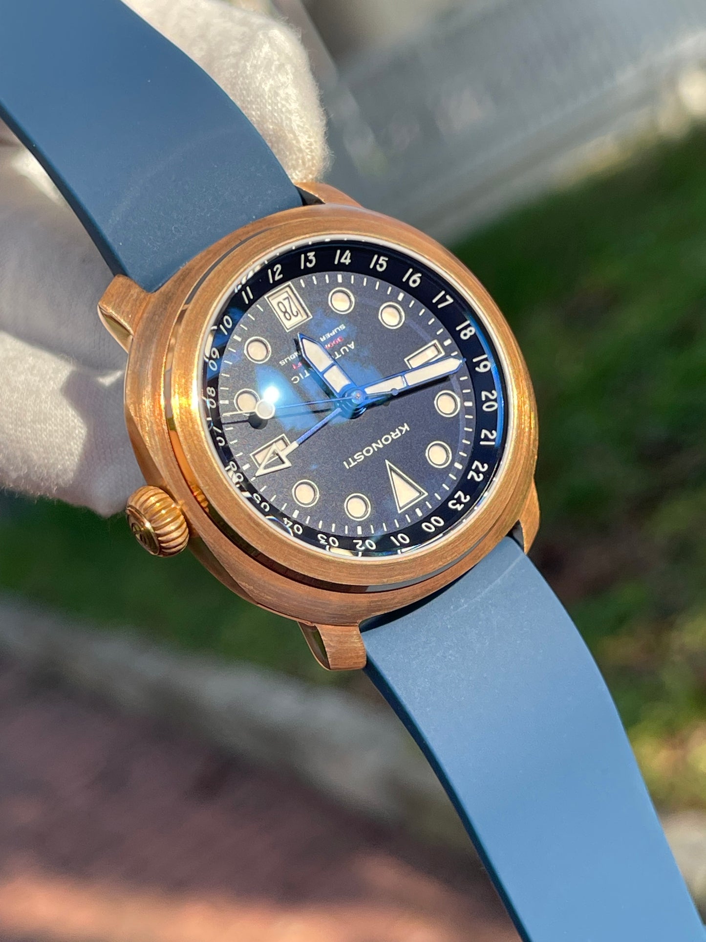 KRONOSTI Voyager Horizon – GMT Bronze