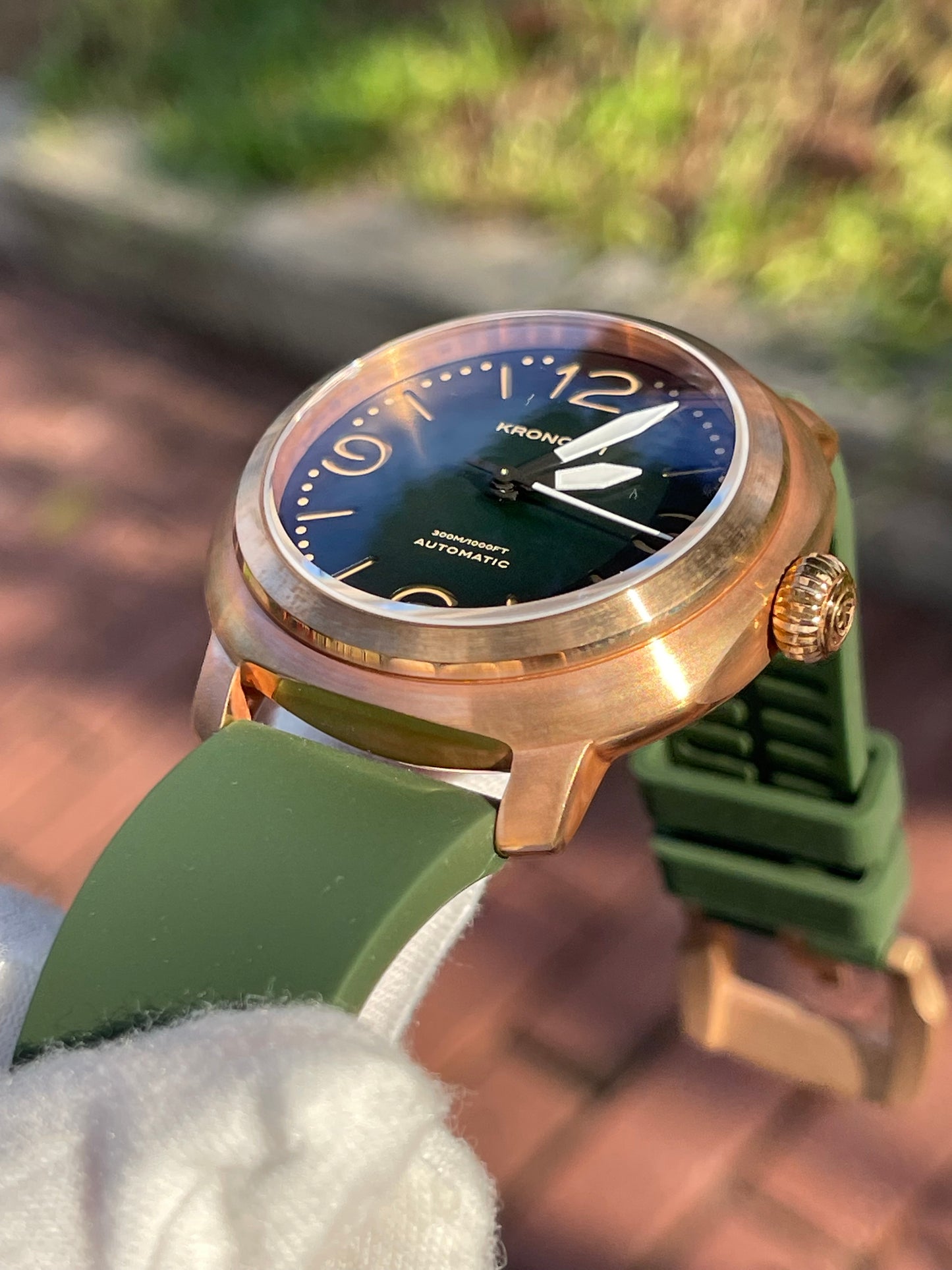 KRONOSTI Voyager Horizon – Three-Hand Bronze