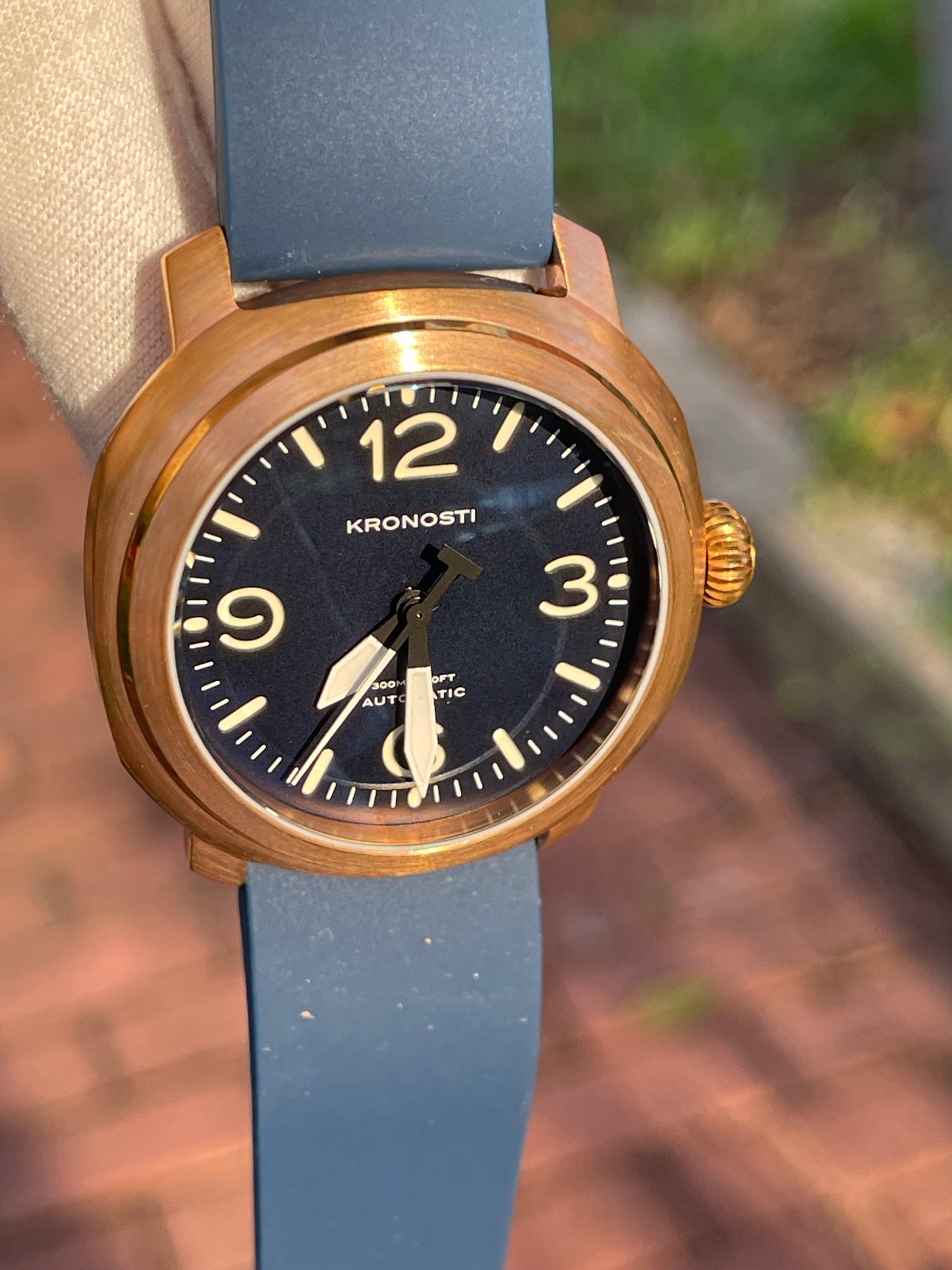 KRONOSTI Voyager Horizon – Three-Hand Bronze