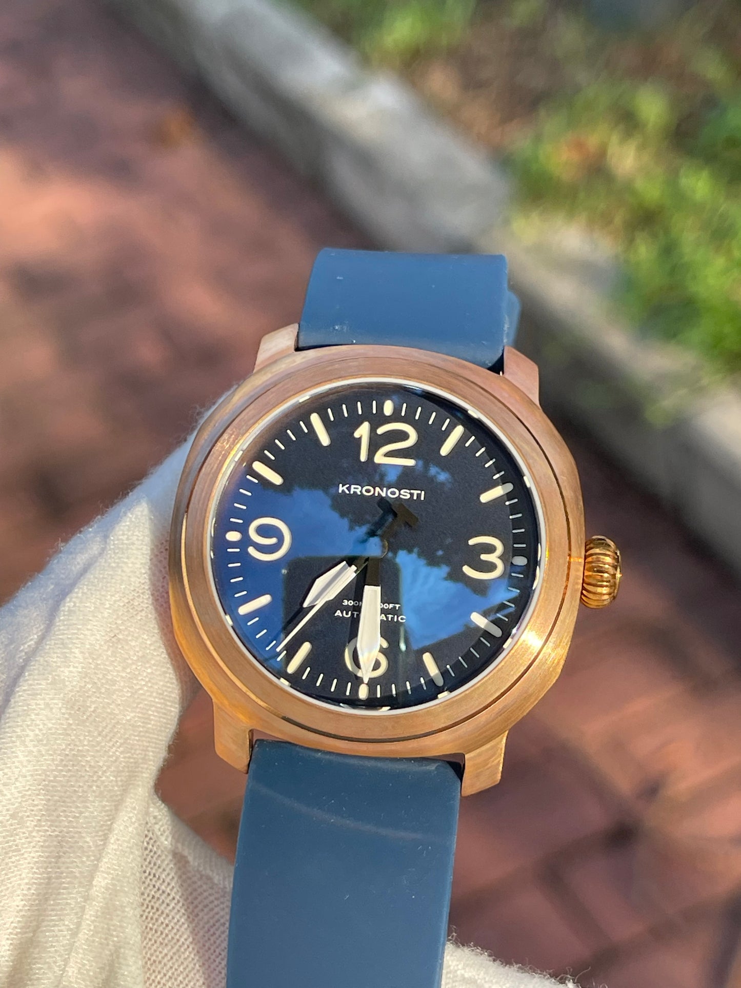 KRONOSTI Voyager Horizon – Three-Hand Bronze