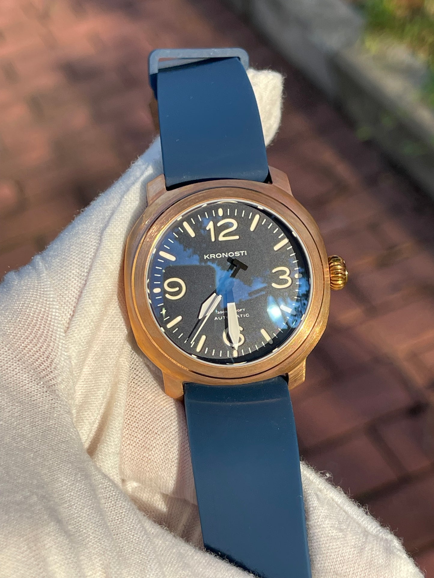 KRONOSTI Voyager Horizon – Three-Hand Bronze