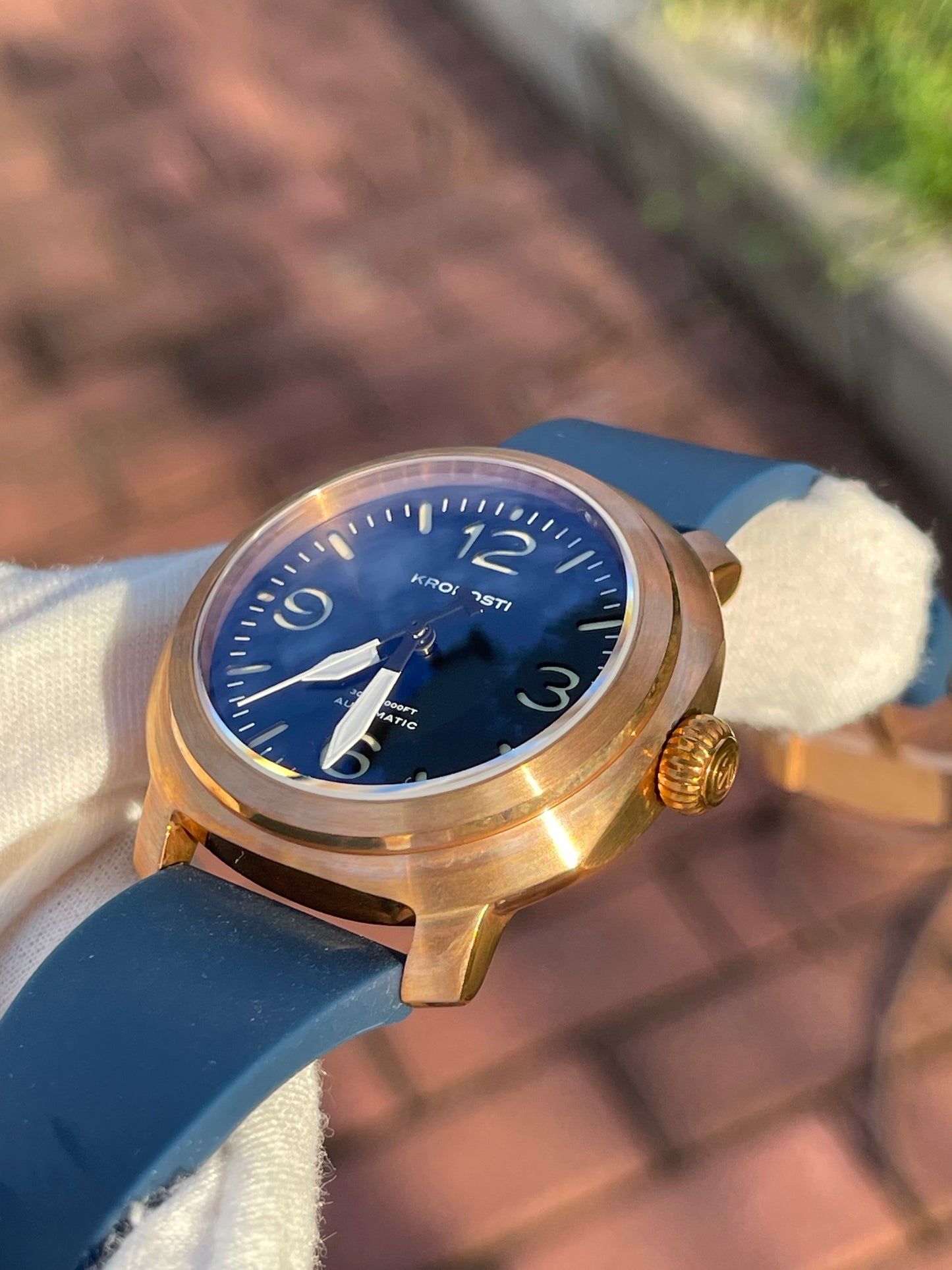 KRONOSTI Voyager Horizon – Three-Hand Bronze