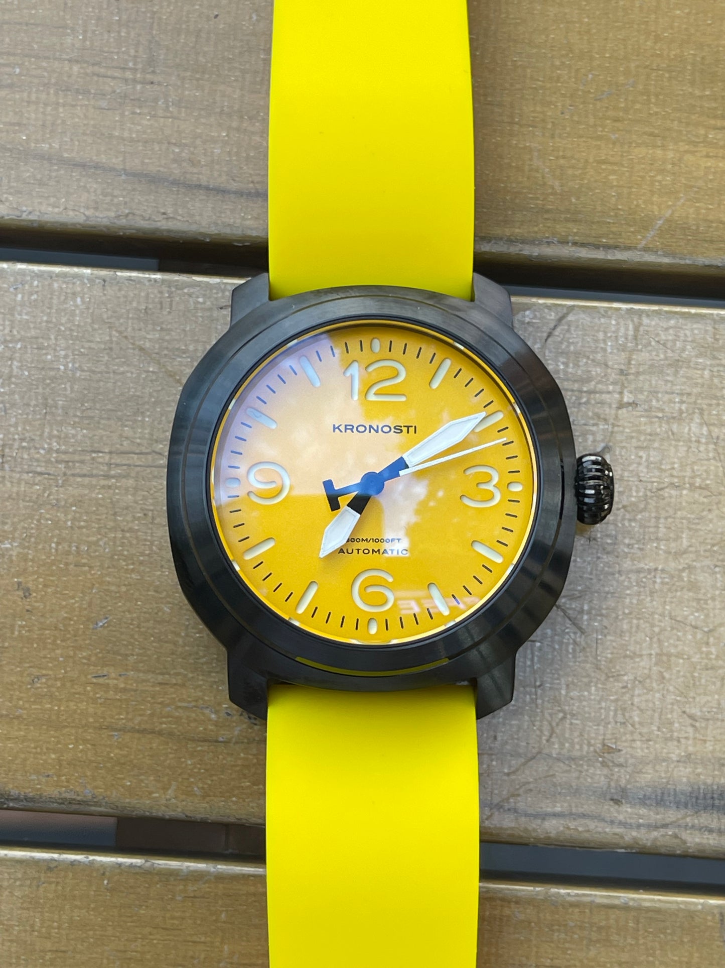 KRONOSTI Voyager Horizon – Three-Hand Black Titanium