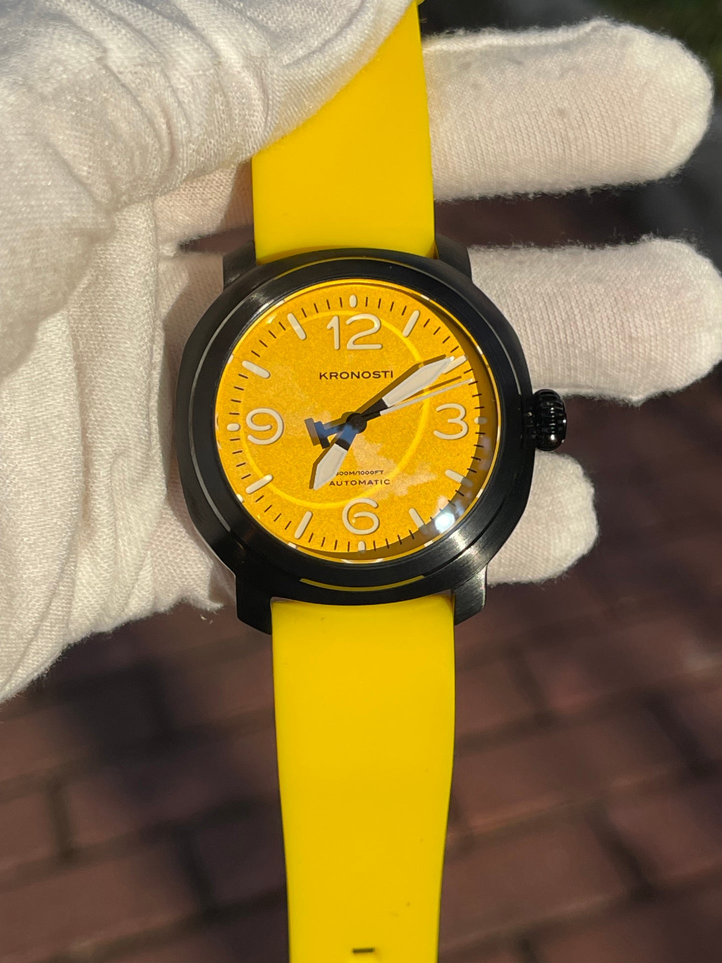 KRONOSTI Voyager Horizon – Three-Hand Black Titanium