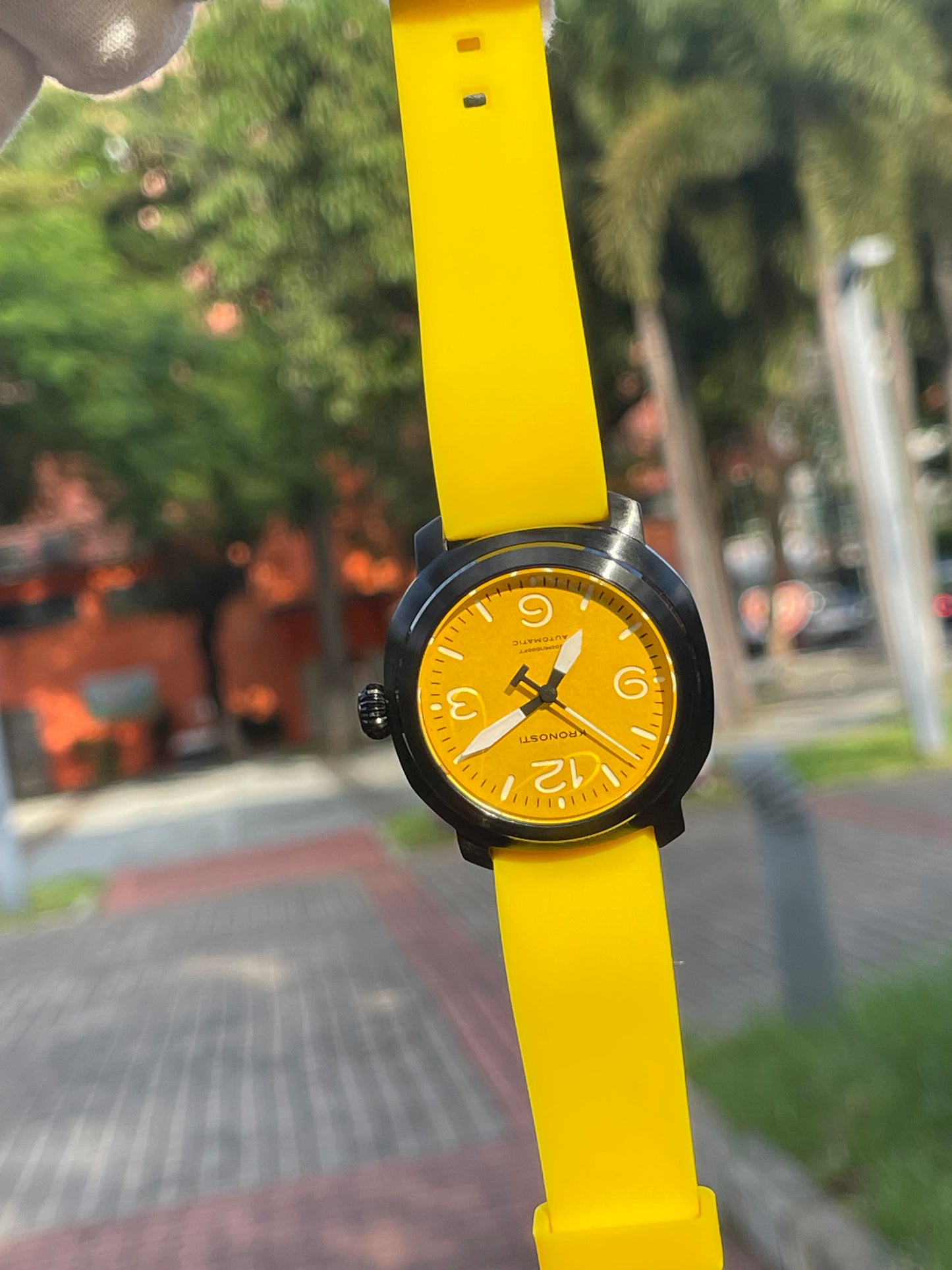 KRONOSTI Voyager Horizon – Three-Hand Black Titanium