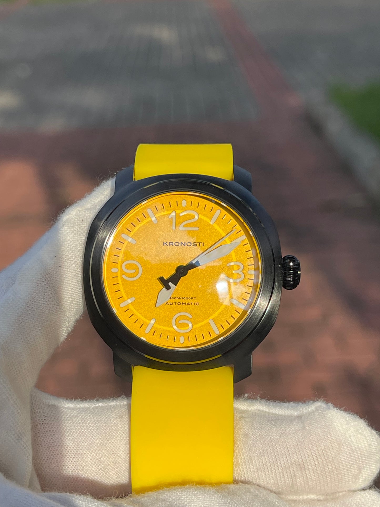 KRONOSTI Voyager Horizon – Three-Hand Black Titanium