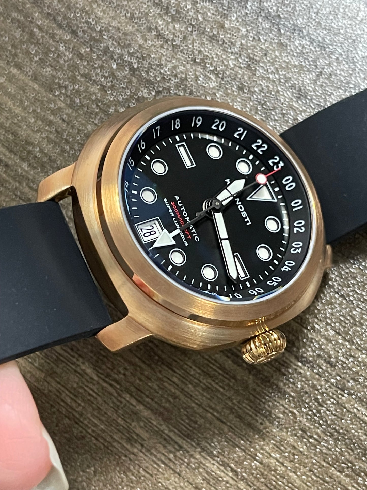 KRONOSTI Voyager Horizon – GMT Bronze