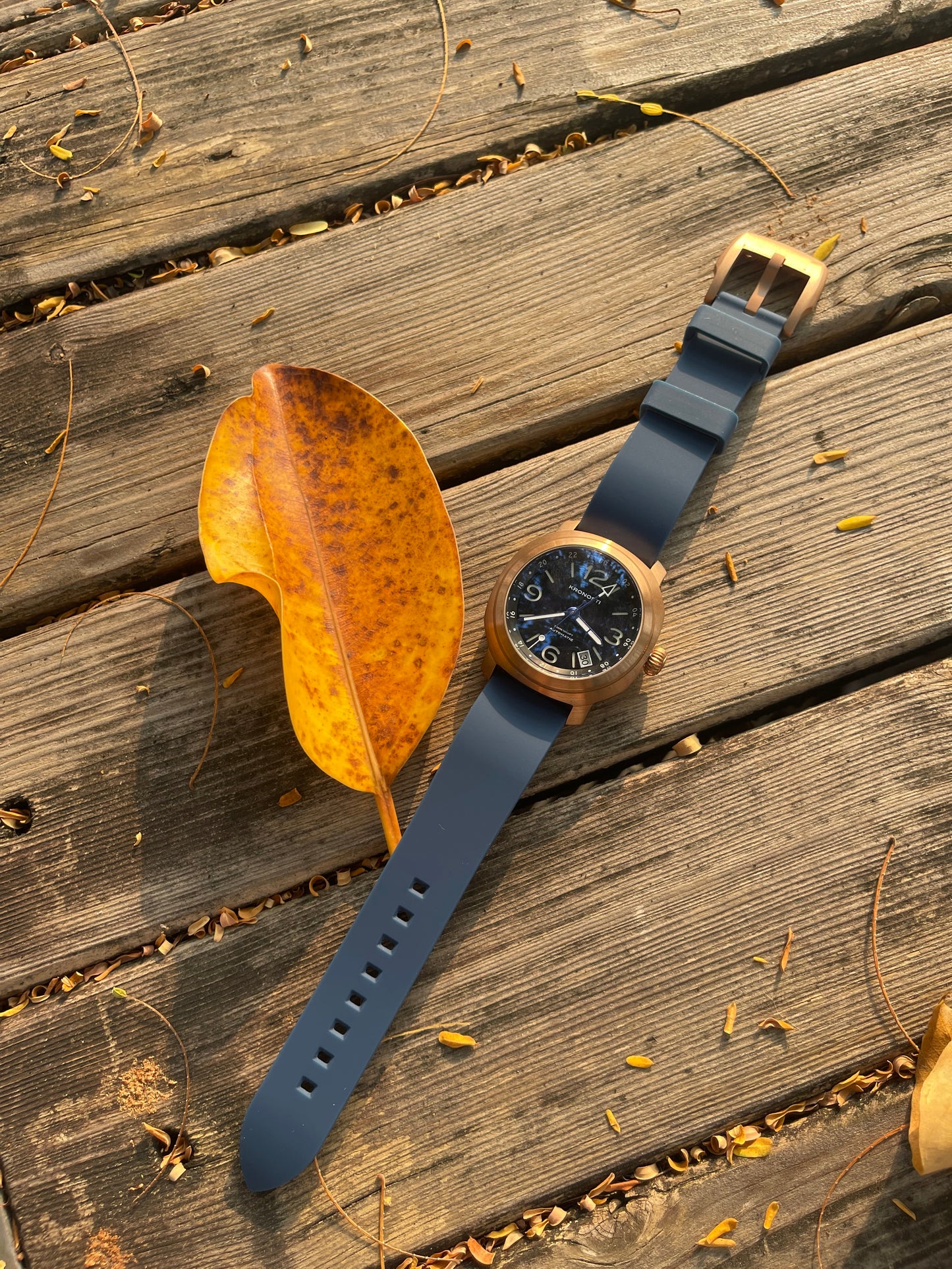 KRONOSTI Voyager Horizon – GMT Bronze