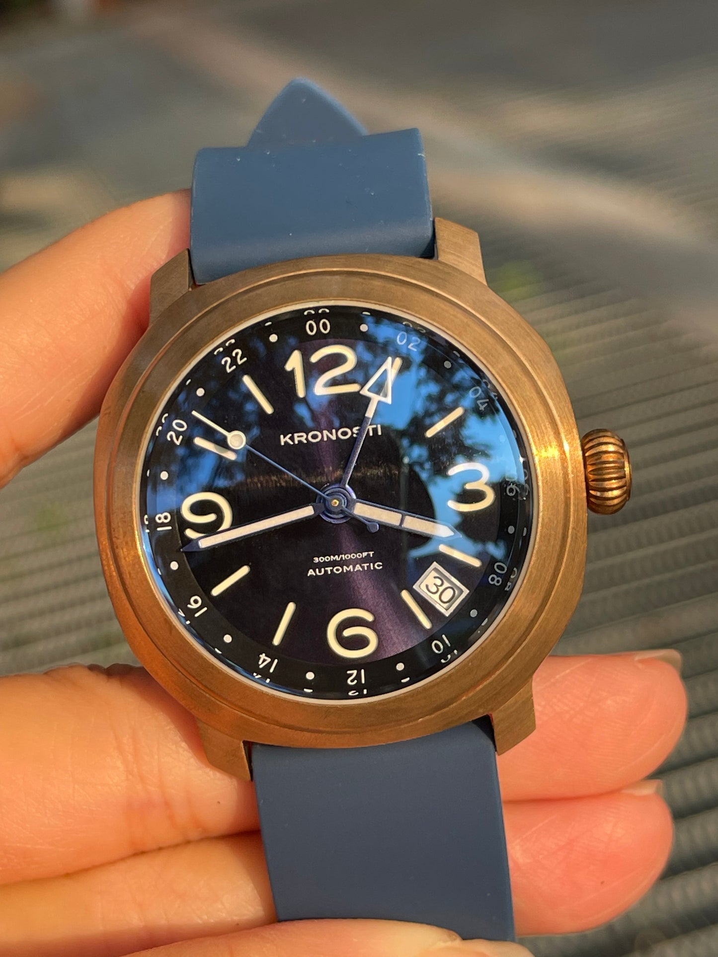 KRONOSTI Voyager Horizon – GMT Bronze