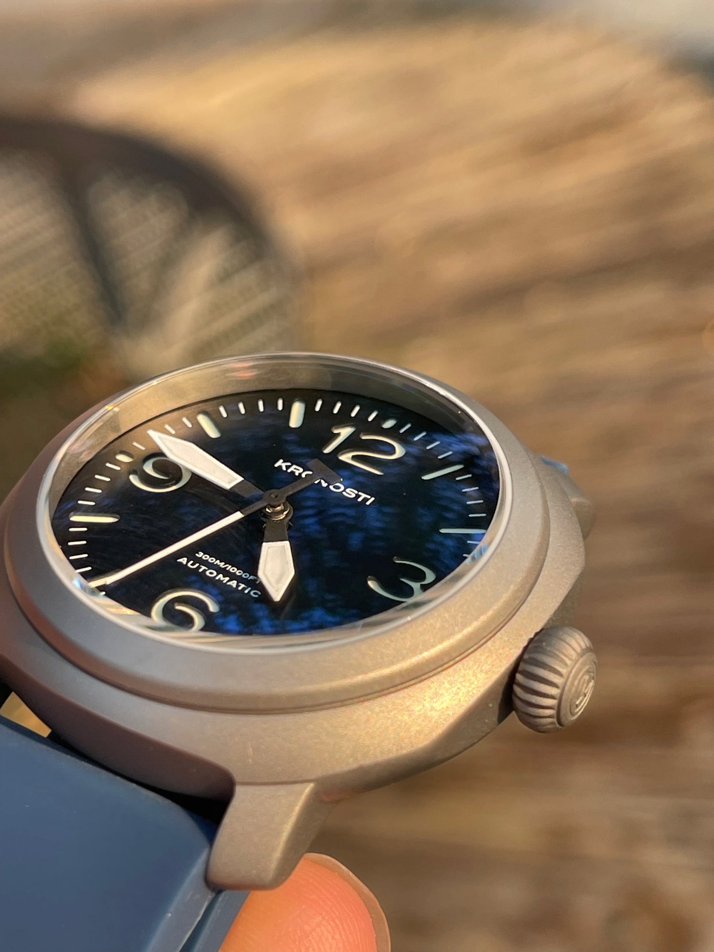 KRONOSTI Voyager Horizon – Three-Hand Titanium