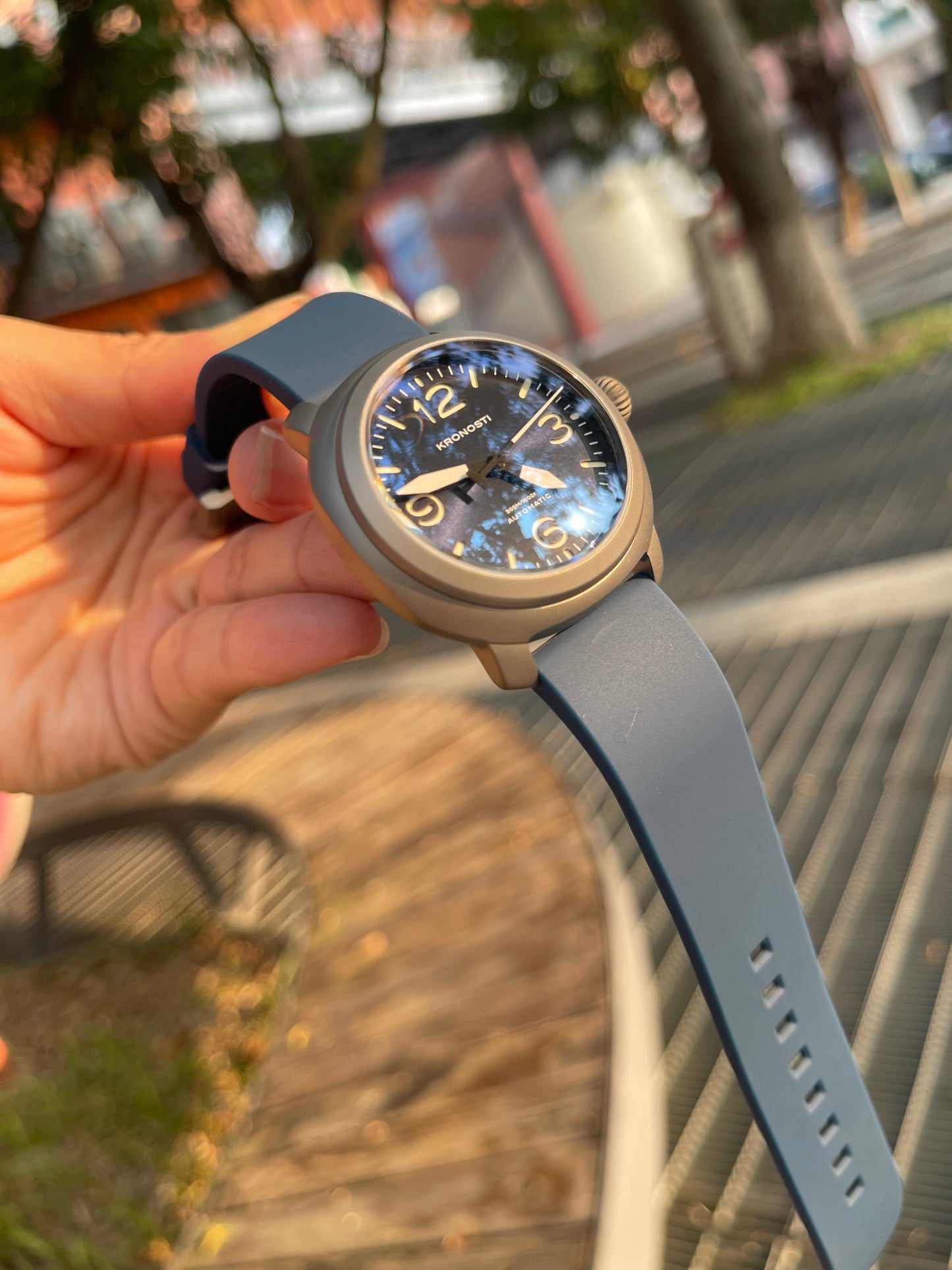 KRONOSTI Voyager Horizon – Three-Hand Titanium