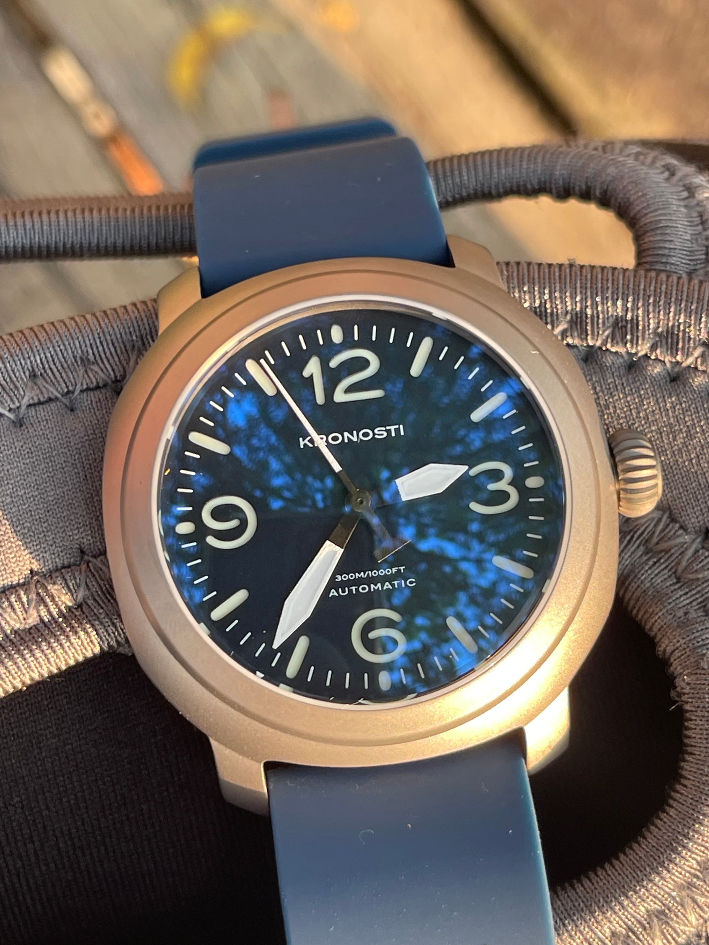 KRONOSTI Voyager Horizon – Three-Hand Titanium