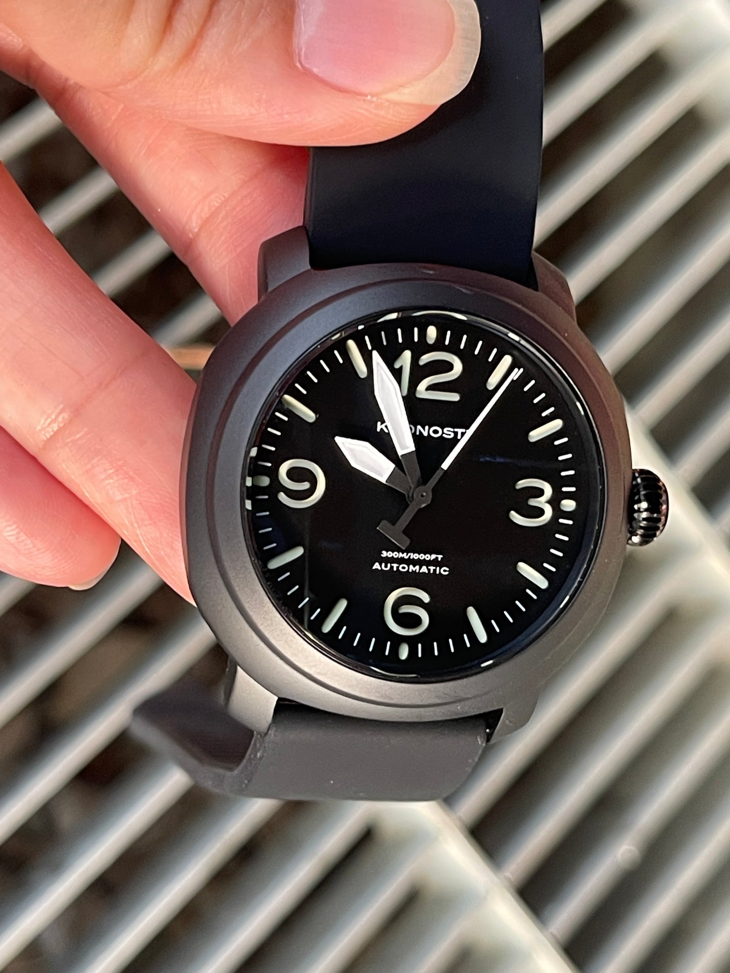 KRONOSTI Voyager Horizon – Three-Hand Black Titanium